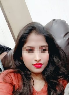 Tannu - escort in Bangalore Photo 2 of 4