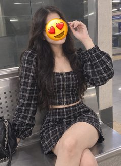 Tannu - escort in Noida Photo 3 of 3