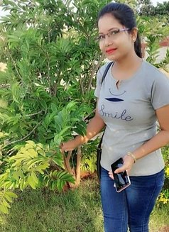 Tannu Real Meet Independent Girls - escort in Bangalore Photo 2 of 2