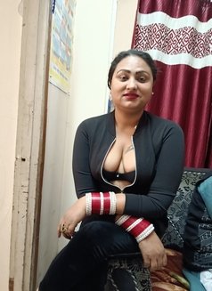 Tannujaan - Transsexual escort in Chandigarh Photo 1 of 3