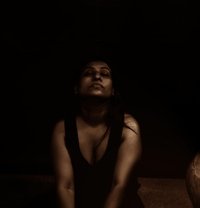 Tantalized by Resha - masseuse in Colombo