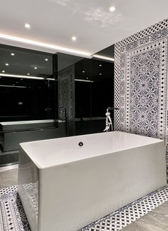 Tantra massage for women in Taipei - masseur in Taipei Photo 5 of 11