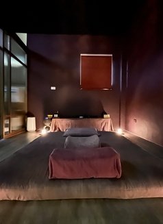 Tantra massage for women in Taipei - masseur in Taipei Photo 11 of 11