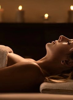 Tantra & Nuru Massage for Ladies - Eric - Male escort in Dubai Photo 11 of 11