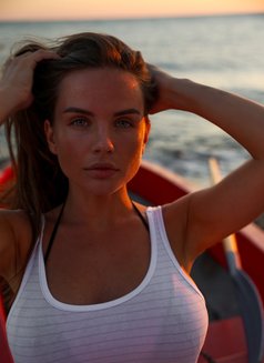 Kat 21yo - escort in Dubai Photo 1 of 16
