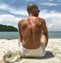 Tantra & Squirting Yoni Massage - masseur in Taipei