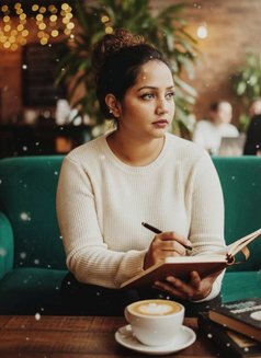 Healer25 - companion in Colombo Photo 1 of 2