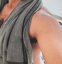 Tantric Men Masseur for Guys - masseur in Chennai