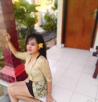 Tantric Nuru - puta in Bali