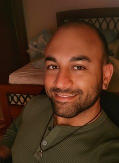 Tantric Tingles - Male escort in Dubai Photo 2 of 7