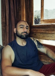 Tantric Tingles - Male escort in Dubai Photo 4 of 7