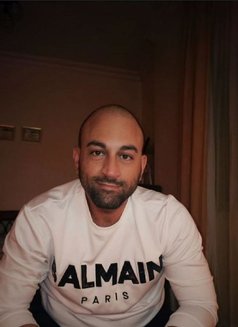 Tantric Tingles - Male escort in Dubai Photo 5 of 7