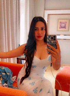 Tanu Gupta - escort in Bangalore Photo 1 of 4