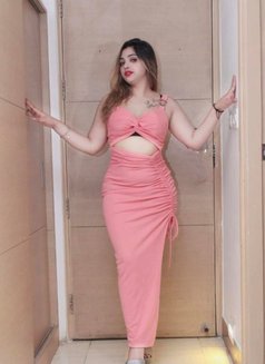 Tanu Gupta - escort in Bangalore Photo 2 of 4