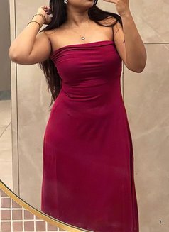 Tanu - escort in Coimbatore Photo 1 of 3