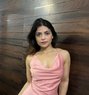 Tanu - escort in Mumbai Photo 1 of 6