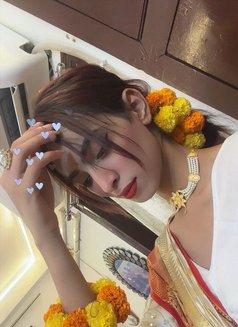 Tanu - Transsexual escort in New Delhi Photo 7 of 7