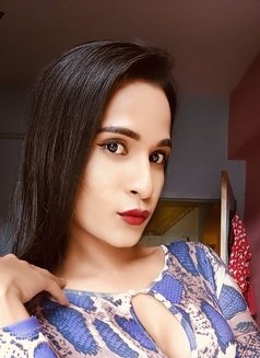 Tina Mumbaikar - Transsexual escort in Kolkata Photo 9 of 16