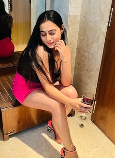 Tanu Sharma - escort in Ahmedabad Photo 2 of 3
