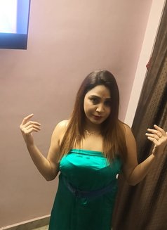 Tanu Sharma - escort in Noida Photo 6 of 9
