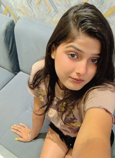 Tanu Sharma - escort agency in Noida Photo 2 of 7