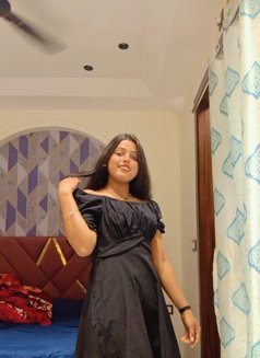 Tanu Sharma - escort agency in Noida Photo 4 of 7