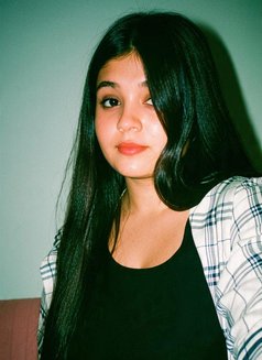 Tanu Sharma - escort agency in Noida Photo 2 of 5
