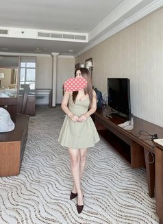 Tanu - escort in Gurgaon Photo 1 of 4
