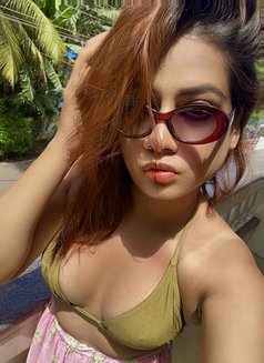 Tanu-Vers - Transsexual escort in New Delhi Photo 10 of 15