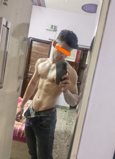Tanuj - Acompañantes masculino in New Delhi Photo 6 of 6