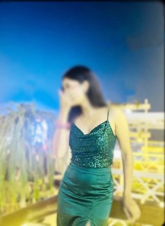 Tanuja - escort in Mumbai Photo 1 of 3