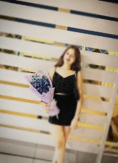 Tanuja - puta in Mumbai Photo 4 of 4