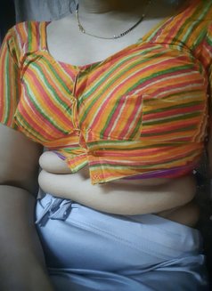 Tanushree - escort in Pune Photo 3 of 12