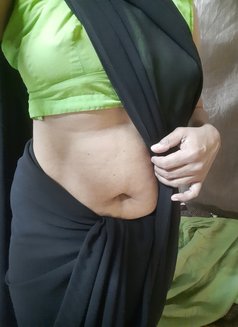 Tanushree - escort in Pune Photo 5 of 12