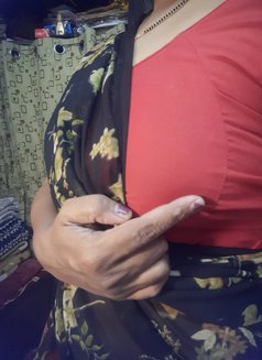 Tanushree - escort in Pune Photo 6 of 12