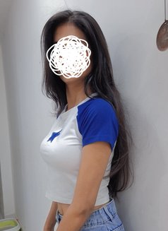 Tanvi, 23 yrs . Escort & Cam Fun - escort in New Delhi Photo 2 of 5