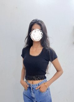 Tanvi, 22 yrs . Escort & Cam Fun - escort in New Delhi Photo 8 of 9