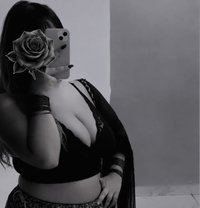 Tanvi Independent College Girl - escort in Noida