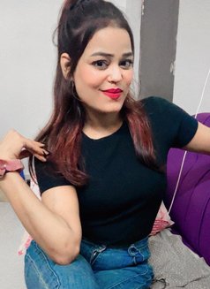 Tanvi - puta in Bangalore Photo 1 of 3