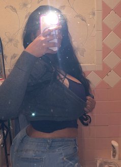 Tanvi - escort in Chennai Photo 6 of 6