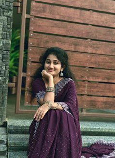 Tanvi - escort in Chennai Photo 2 of 4