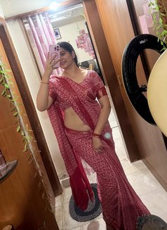 Tanvi - escort in Chennai Photo 2 of 3