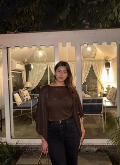 Tanvi - escort in Coimbatore Photo 1 of 3