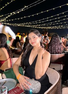 Tanvi - escort in Dubai Photo 8 of 10