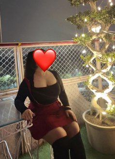 Tanvi - escort in New Delhi Photo 4 of 7