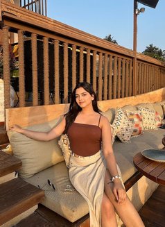 Tanvi Indian - escort in Dubai Photo 2 of 4