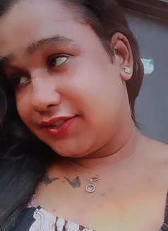 Tanvi Roy - Transsexual escort in New Delhi Photo 1 of 9