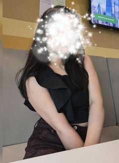 Tanya - escort in Mumbai Photo 1 of 2