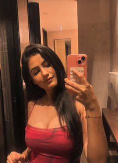 Tanya - escort in Mumbai Photo 3 of 3
