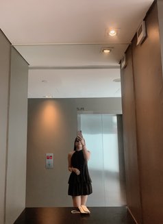 Tanya - puta in Singapore Photo 4 of 8